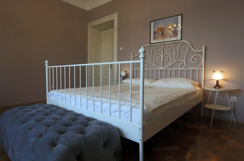 Apartamentos Villa In City Center