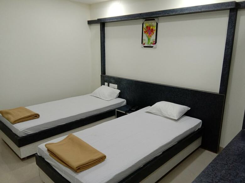 Hotel Karavali Residency