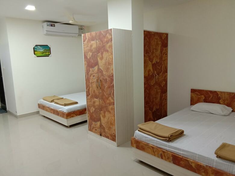 Hotel Karavali Residency
