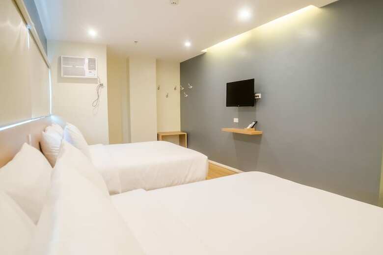 Bridge Hotel
