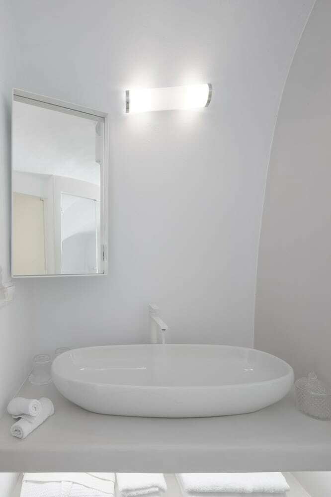 Hotel Oia White Cave Oia Cliff
