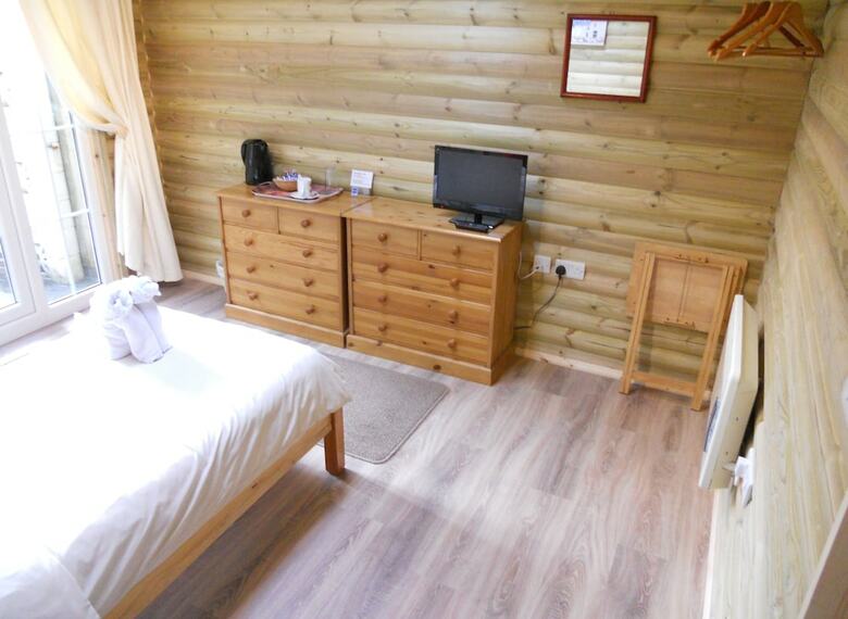 Bed & Breakfast The Elms Guest House