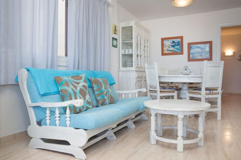 Apartment C�naves In Puerto Pollen�a
