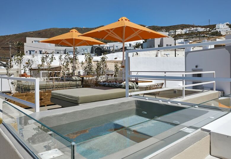 Edem Luxury Hotel Santorini Finikia