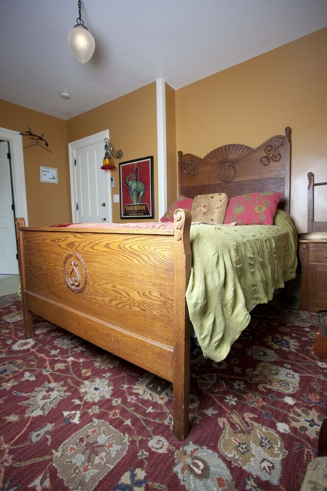 Bed & Breakfast Captain Visger House