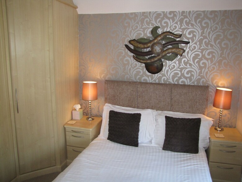 Hotel Ashmira Guest House