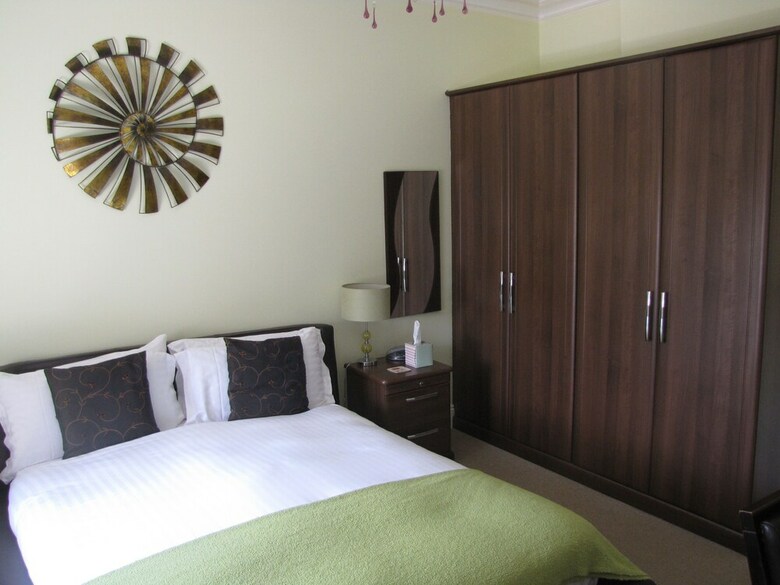 Hotel Ashmira Guest House