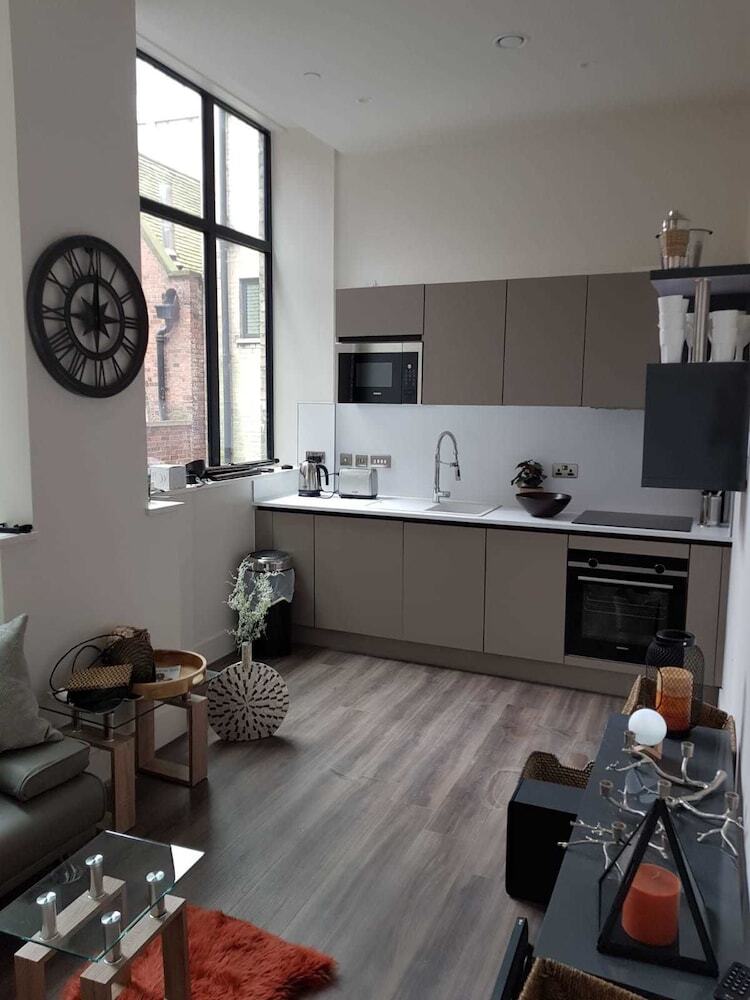 Central 1 Bd Apartment