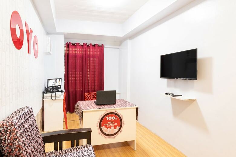 Hotel Oyo 128 D'builders Rooms Phase 2