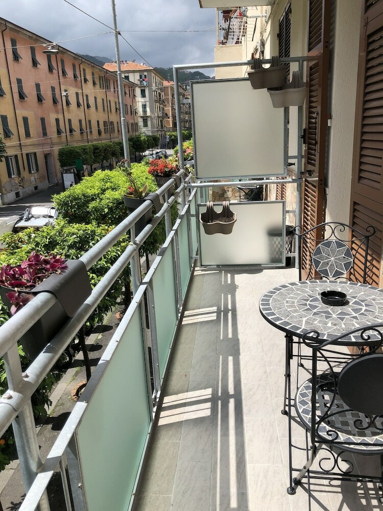 Hotel Ari Guest House