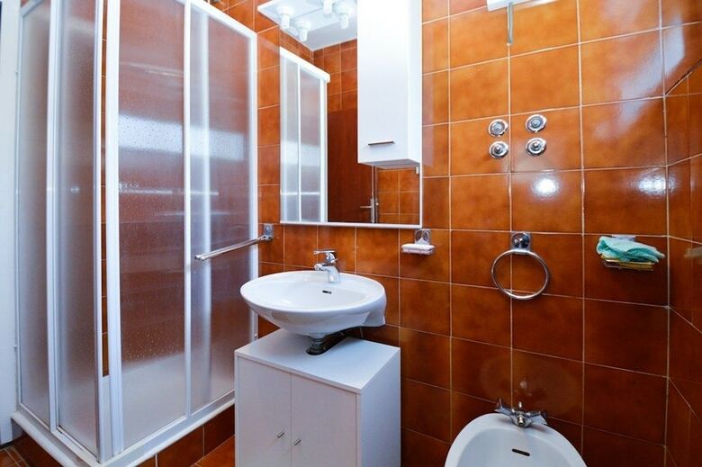Apartment 23