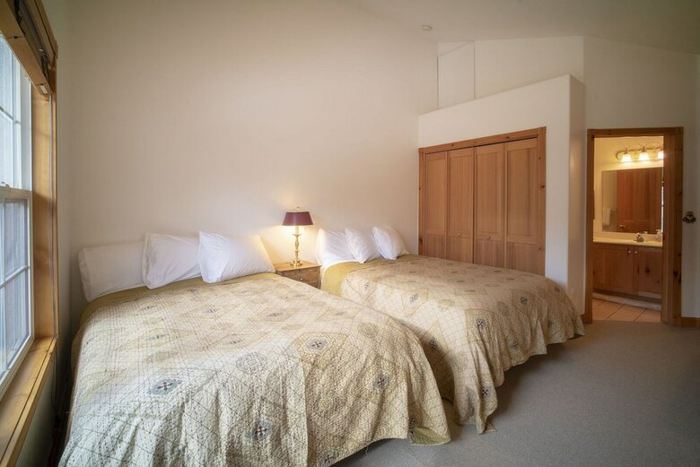 3 Bedroom 3 Bathroom Chalet 719
