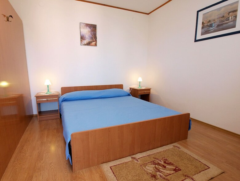 Apartment 50