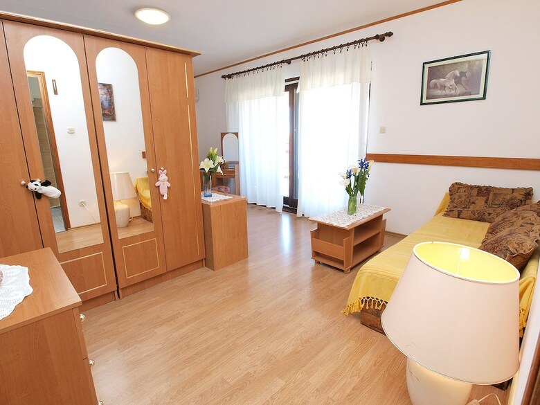 Apartment 50