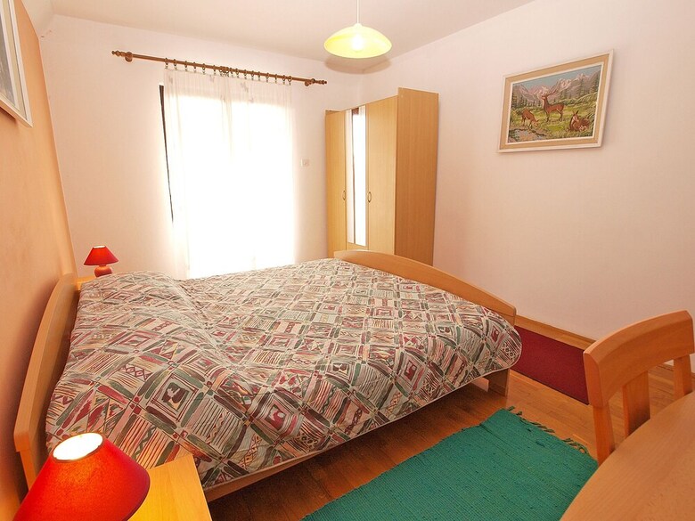 Apartment 70