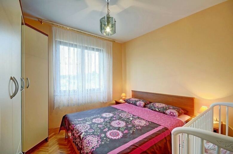 Apartment 43