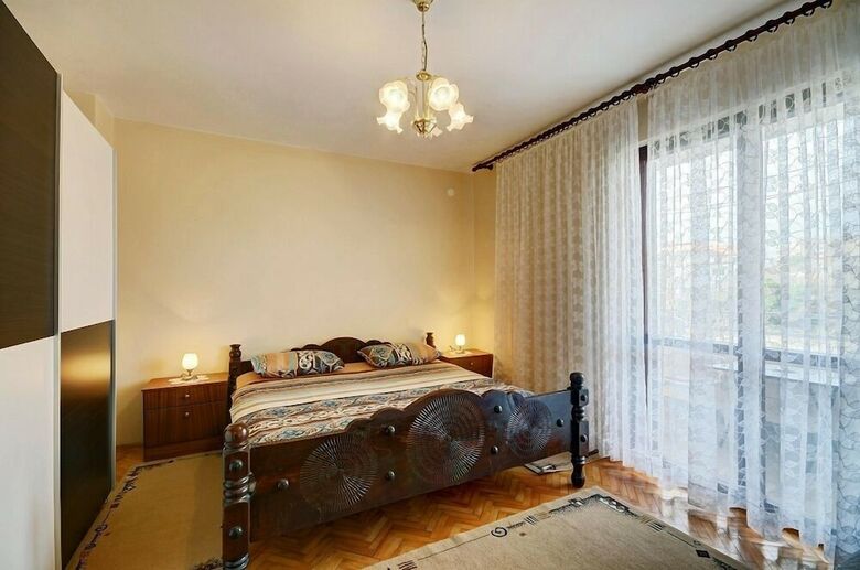Apartment 43