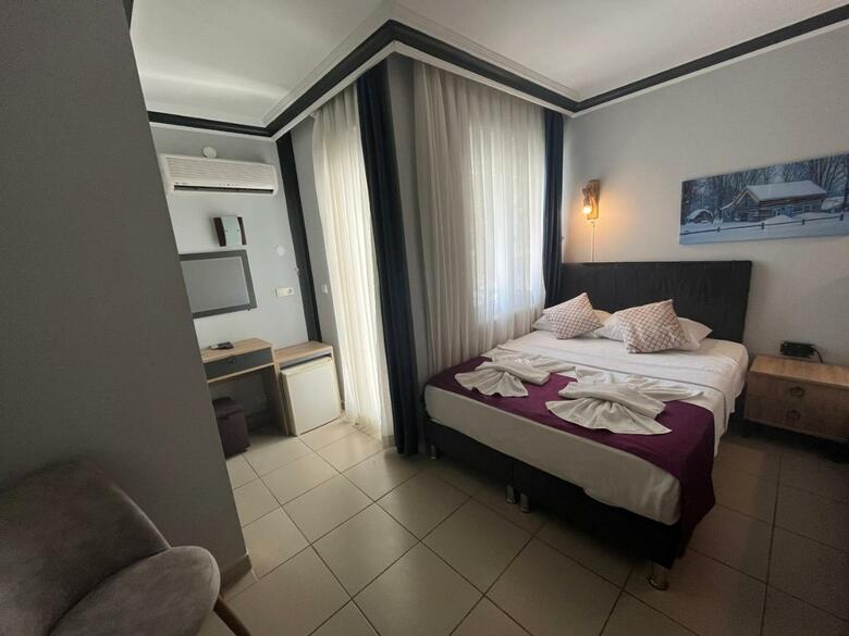 Hotel Lunay