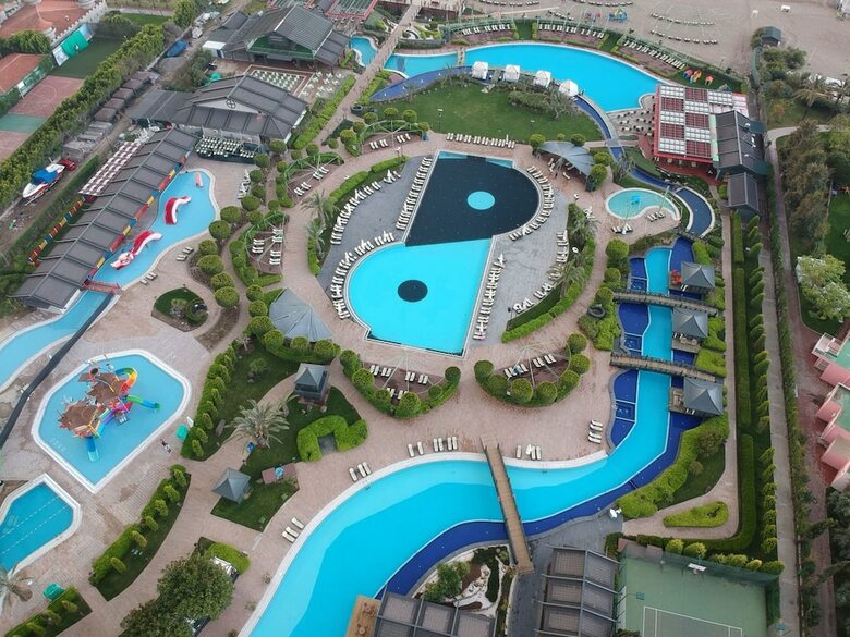 Limak Lara Deluxe Hotel & Resort