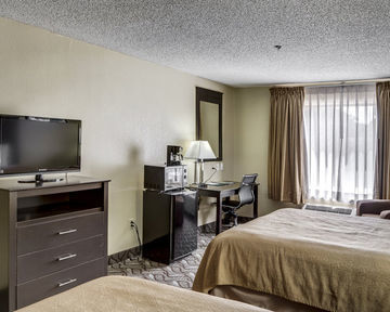 Hotel Quality Suites Bluebonnet Center