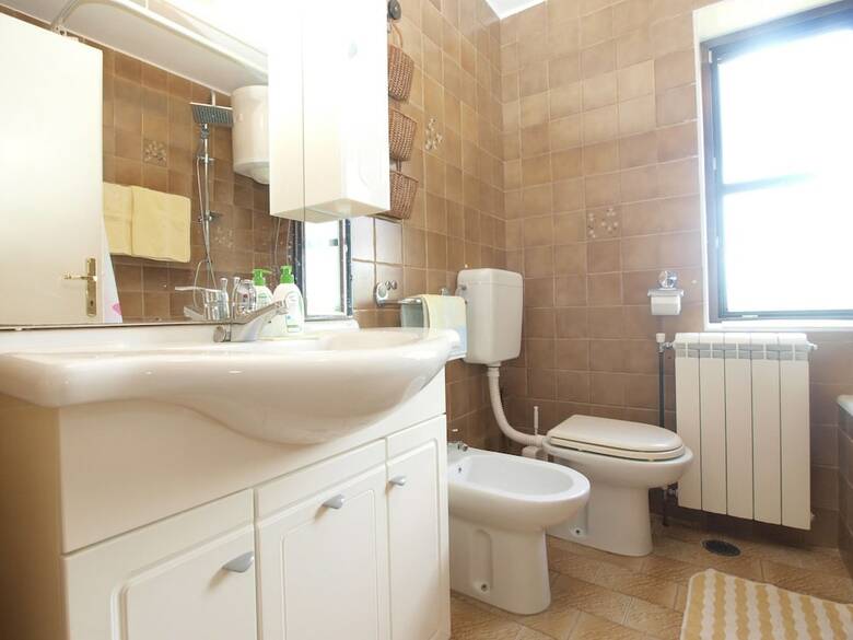 Apartment 64