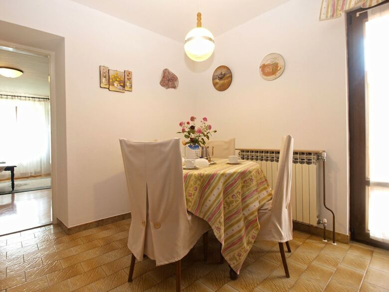 Apartment 64
