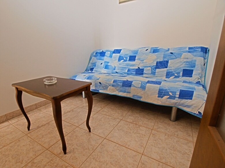 Apartment 39