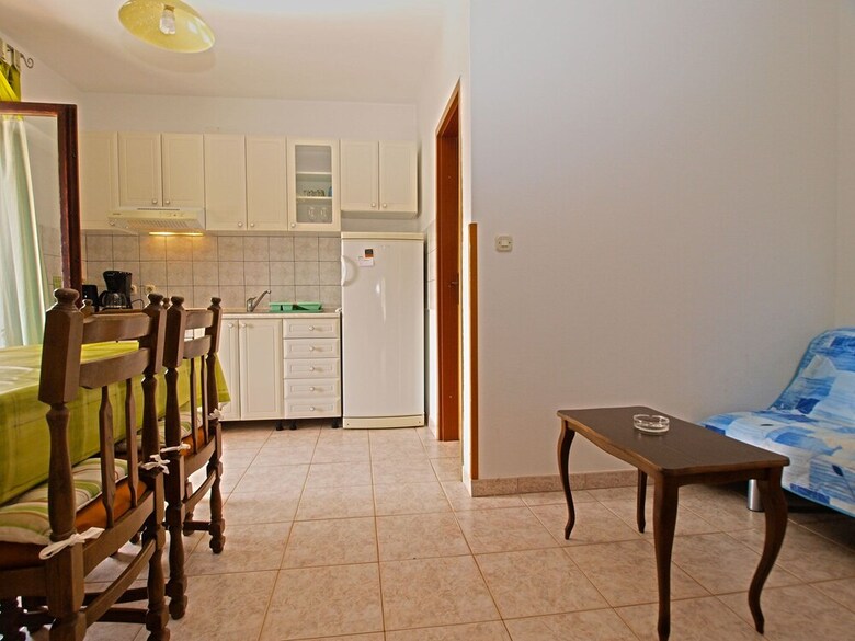 Apartment 39