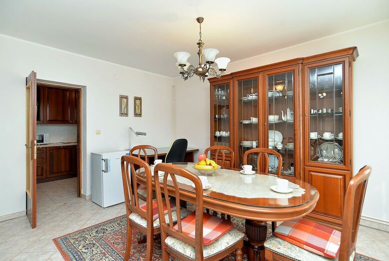 Apartment 38