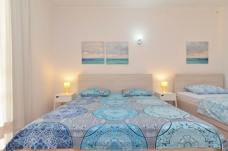 Apartment 38