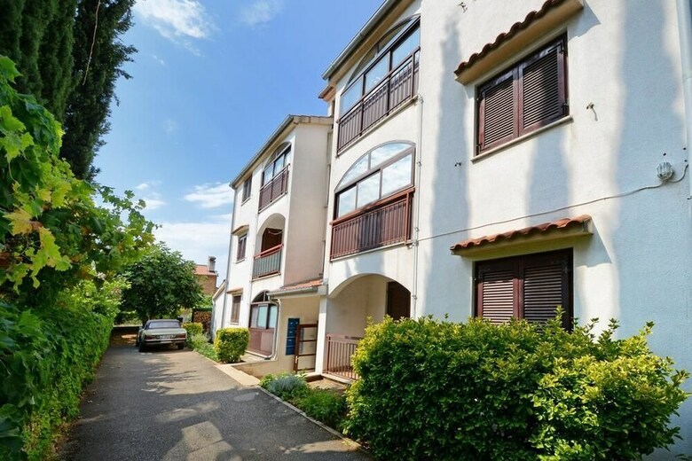Apartment 297