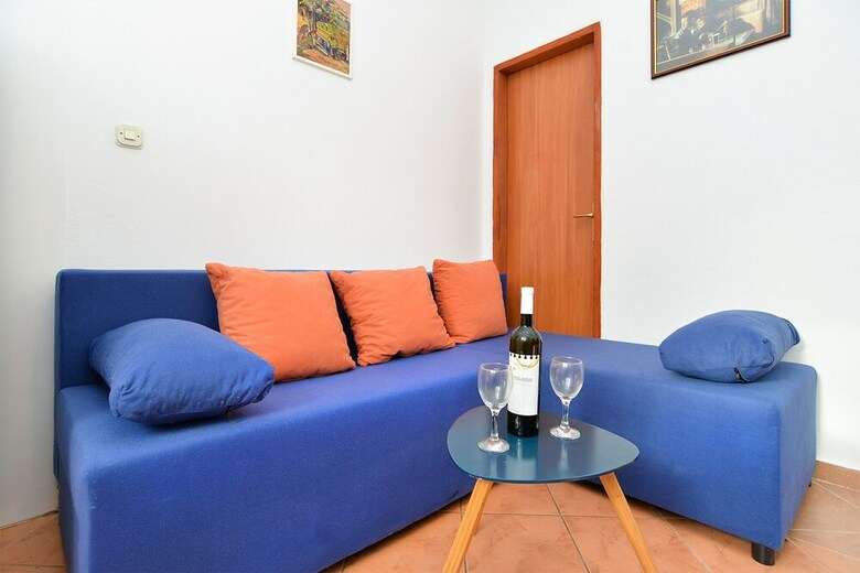 Apartment 365