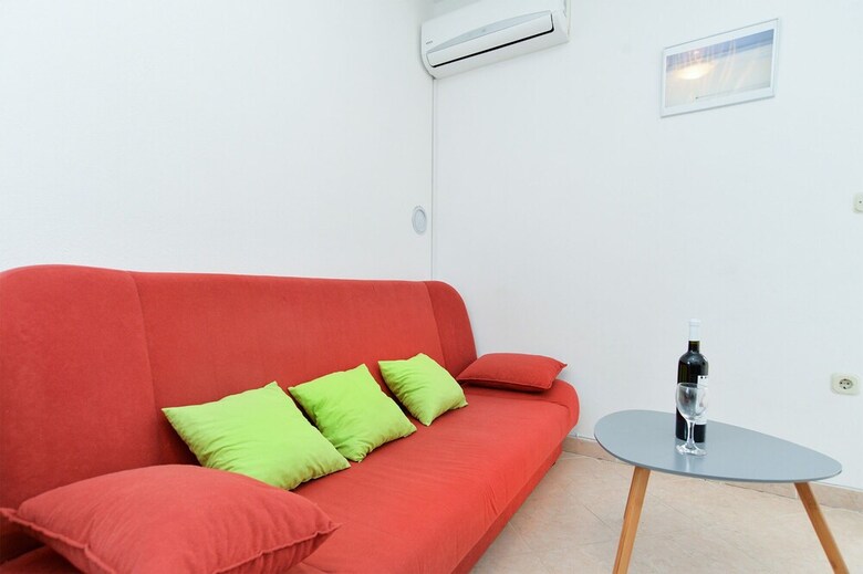 Apartment 365
