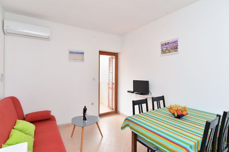 Apartment 365