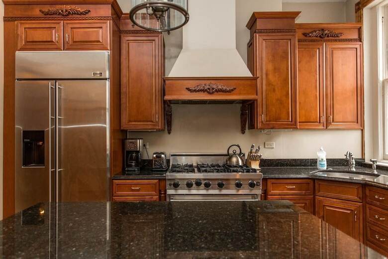 Safe Spacious Mansion Indowntown