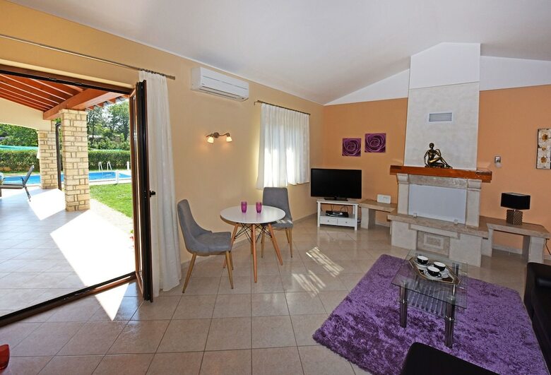 Villa 376