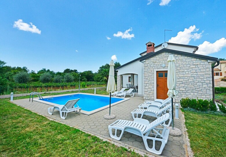 Villa 376