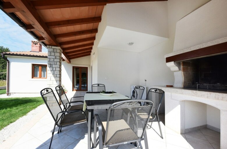 Villa 376