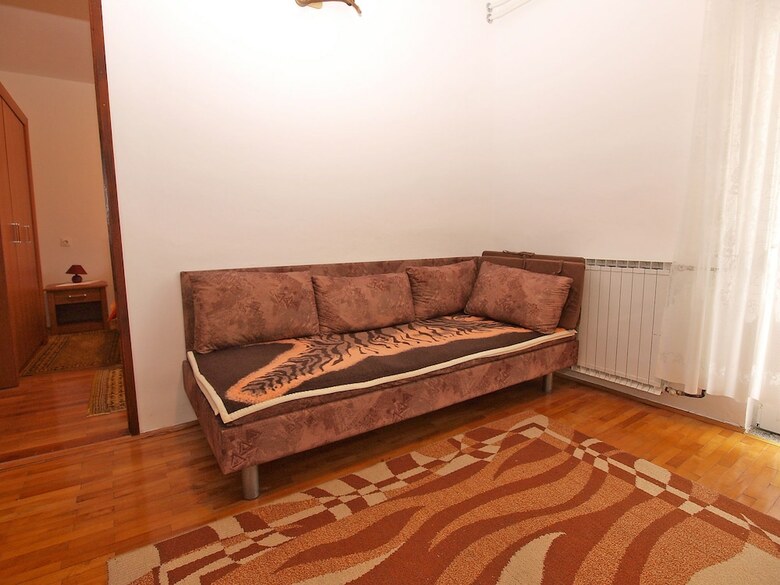 Apartment 359
