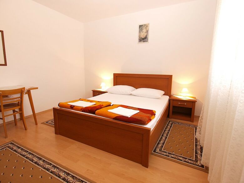 Apartment 359