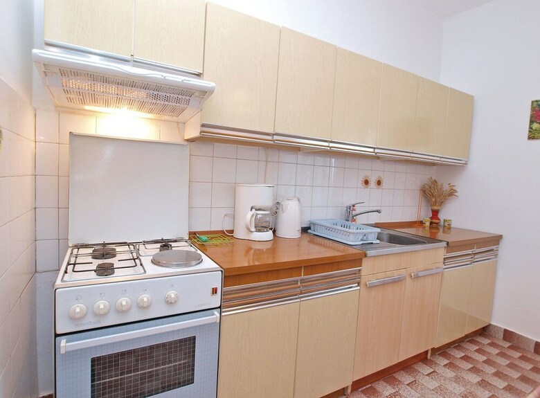 House 385