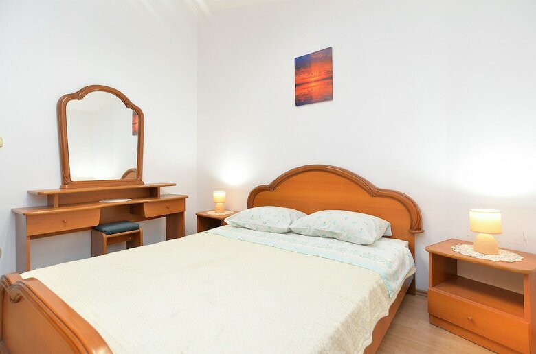 Apartment 106