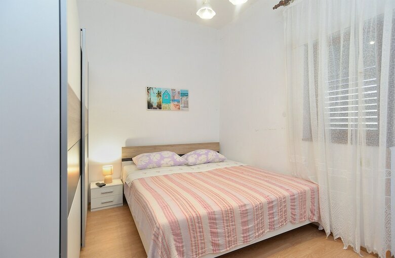 Apartment 106
