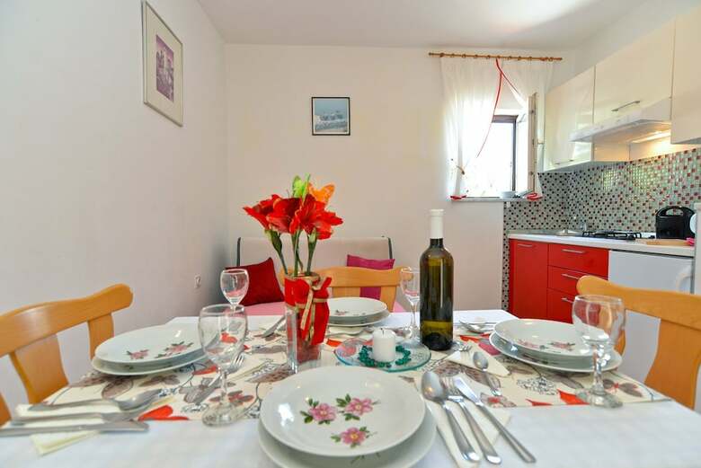 Apartment 358