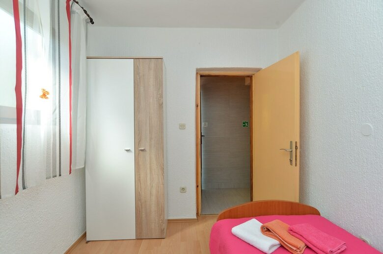 Apartment 358