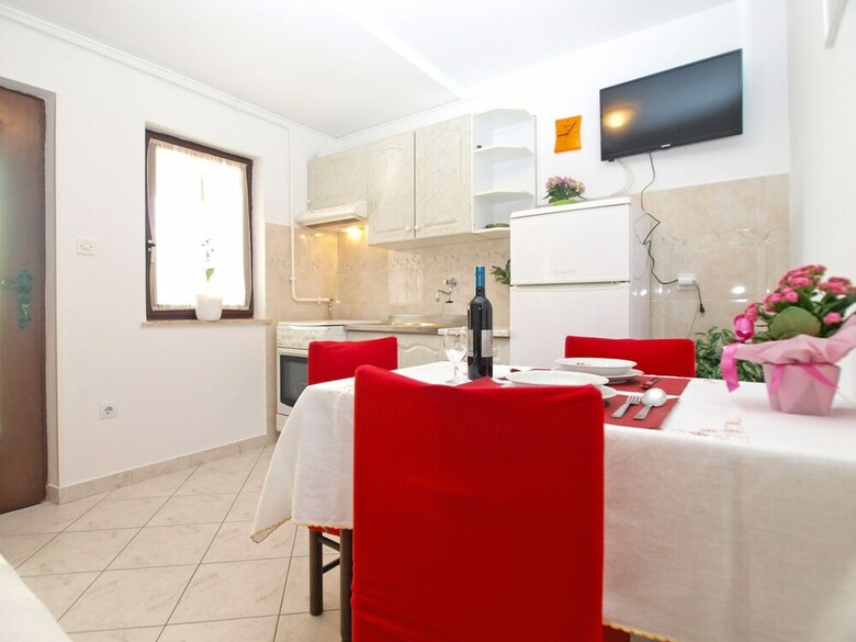 Apartment 604