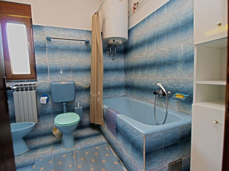 Apartment 390