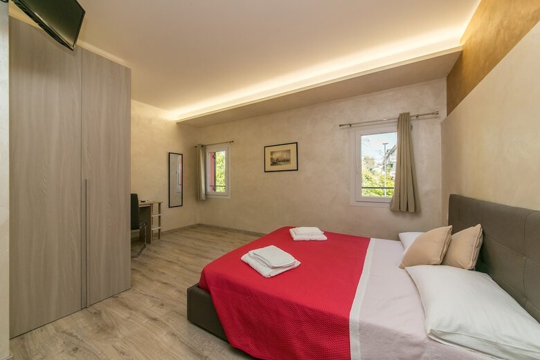 Hotel Red Lion Guest House