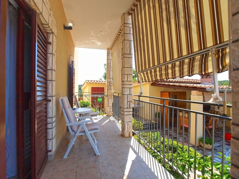 Apartment 539