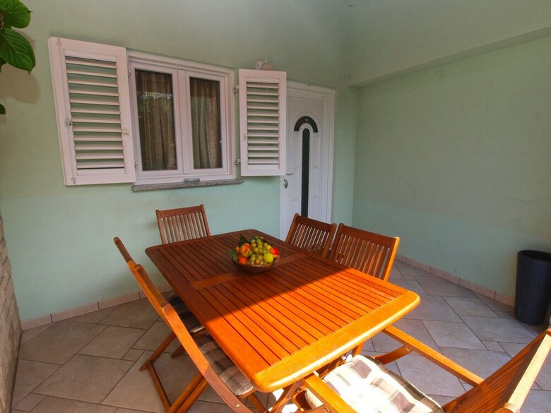 Apartment 440